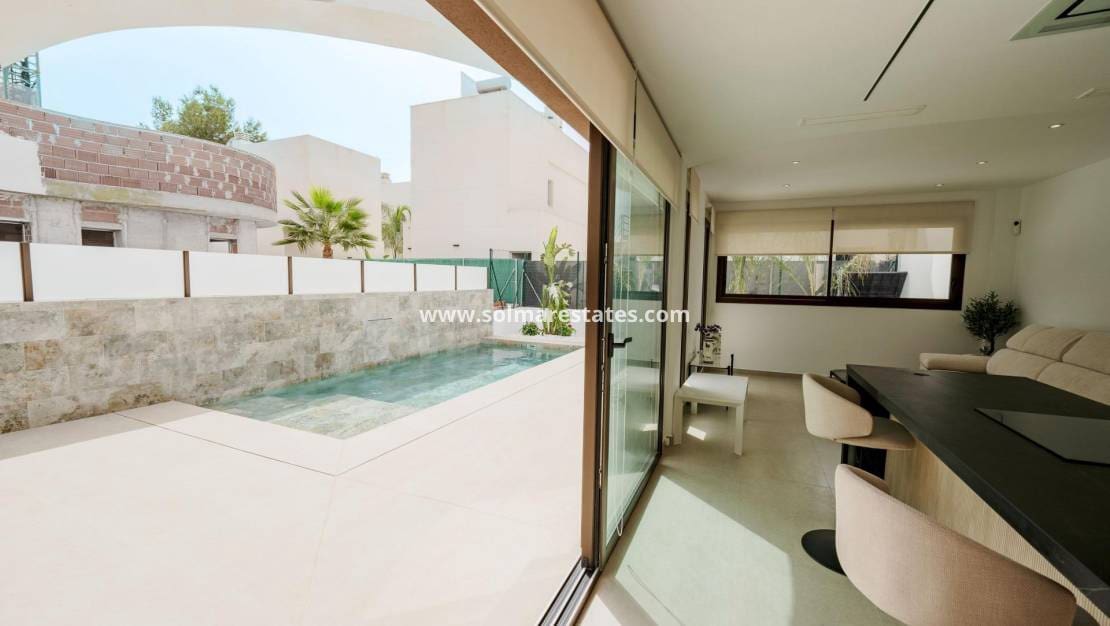 3 soveværelse Villa til salg i Heredades med swimmingpool - € 399.000 (Ref: 8826212)