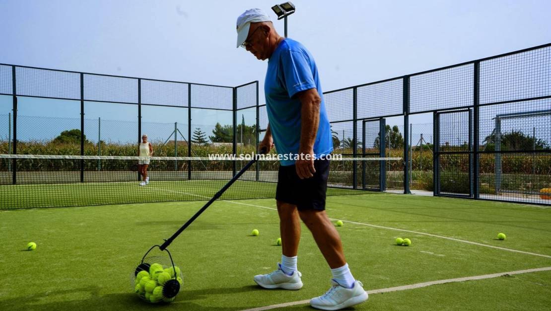 3 soveværelse Villa til salg i Heredades med swimmingpool - € 399.000 (Ref: 8826212)