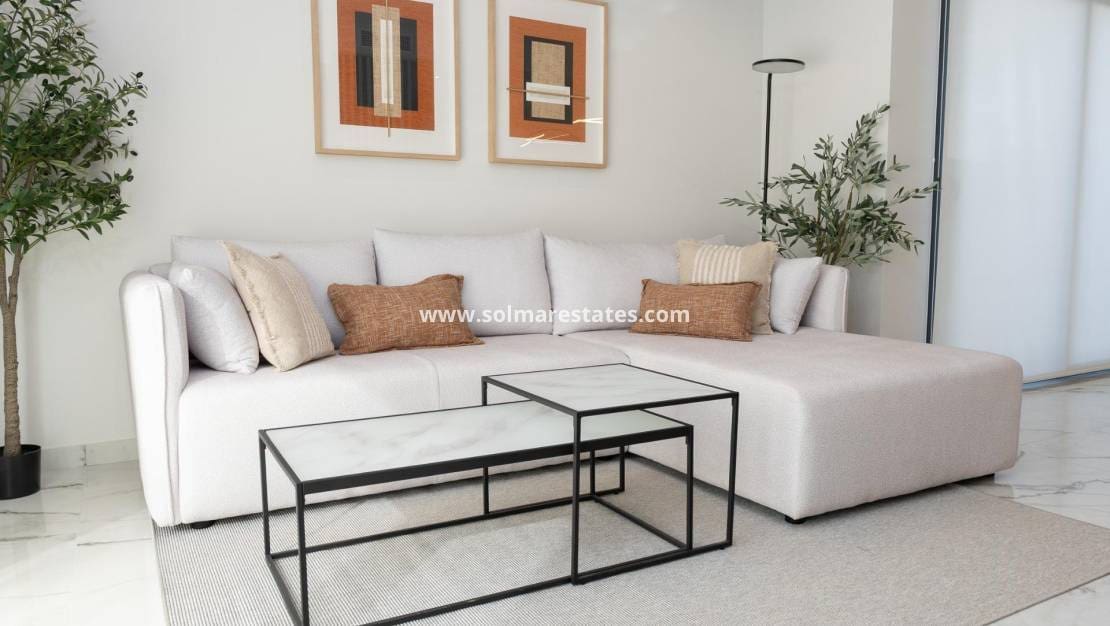 3 Zimmer Villa zu verkaufen in Ciudad Quesada mit Pool - 496.000 € (Ref: 8826220)