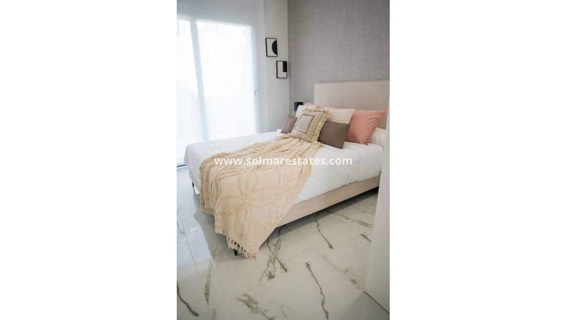 3 Zimmer Villa zu verkaufen in Ciudad Quesada mit Pool - 496.000 € (Ref: 8826220)