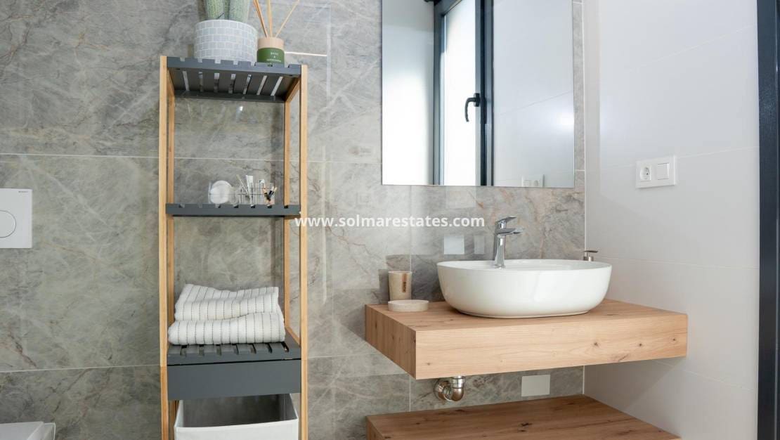 3 Zimmer Villa zu verkaufen in Ciudad Quesada mit Pool - 496.000 € (Ref: 8826220)