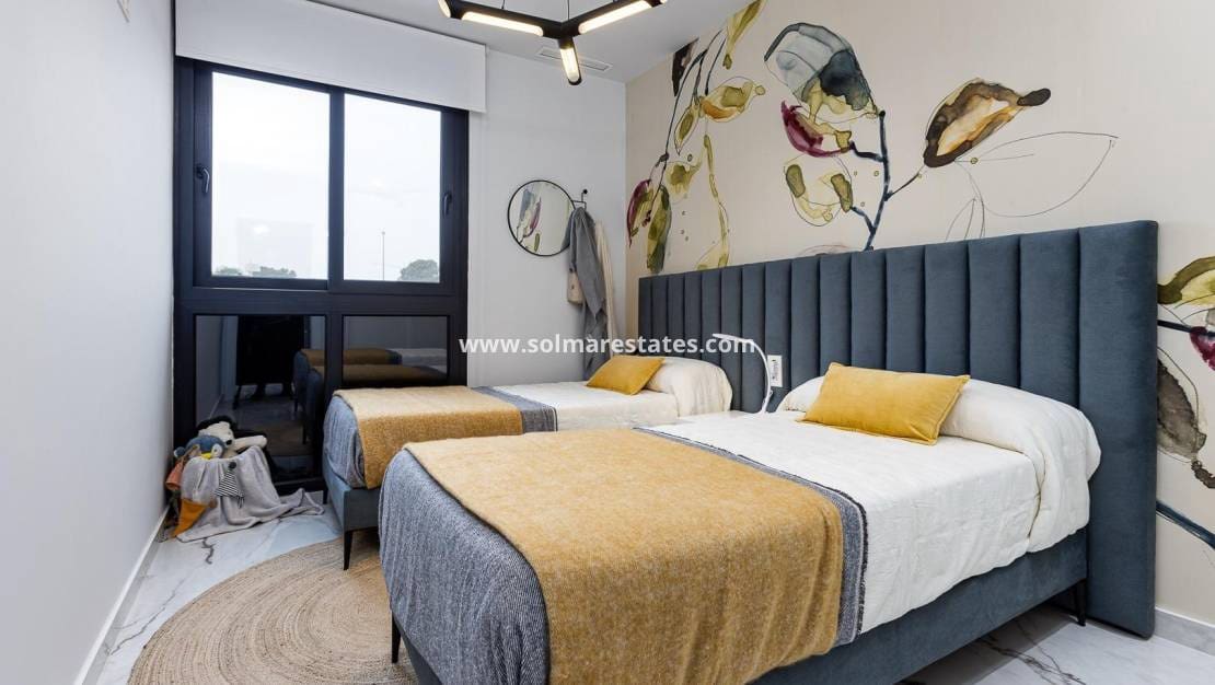 2 bedroom Apartment for sale in Ciudad Quesada with pool - € 279,000 (Ref: 8826221)