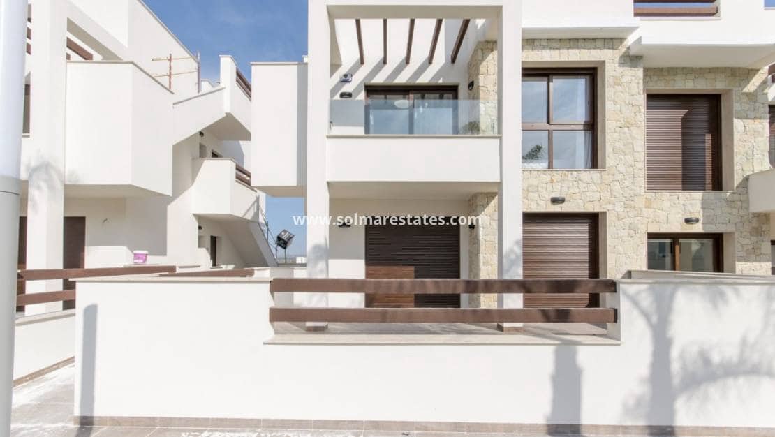 2 makuuhuone Huoneisto myytävänä paikassa Los Balcones mukana uima-altaan - 275 000 € (Ref: 8826234)