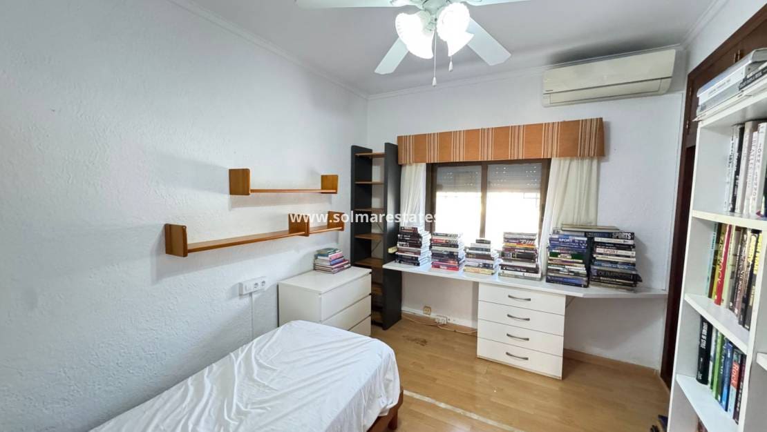 3 Zimmer Villa zu verkaufen in Cabo Roig mit Pool - 850.000 € (Ref: 8828133)