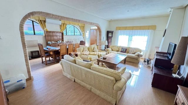 3 Zimmer Villa zu verkaufen in Cabo Roig, Orihuela mit Pool - 850.000 € (Ref: 8828133)