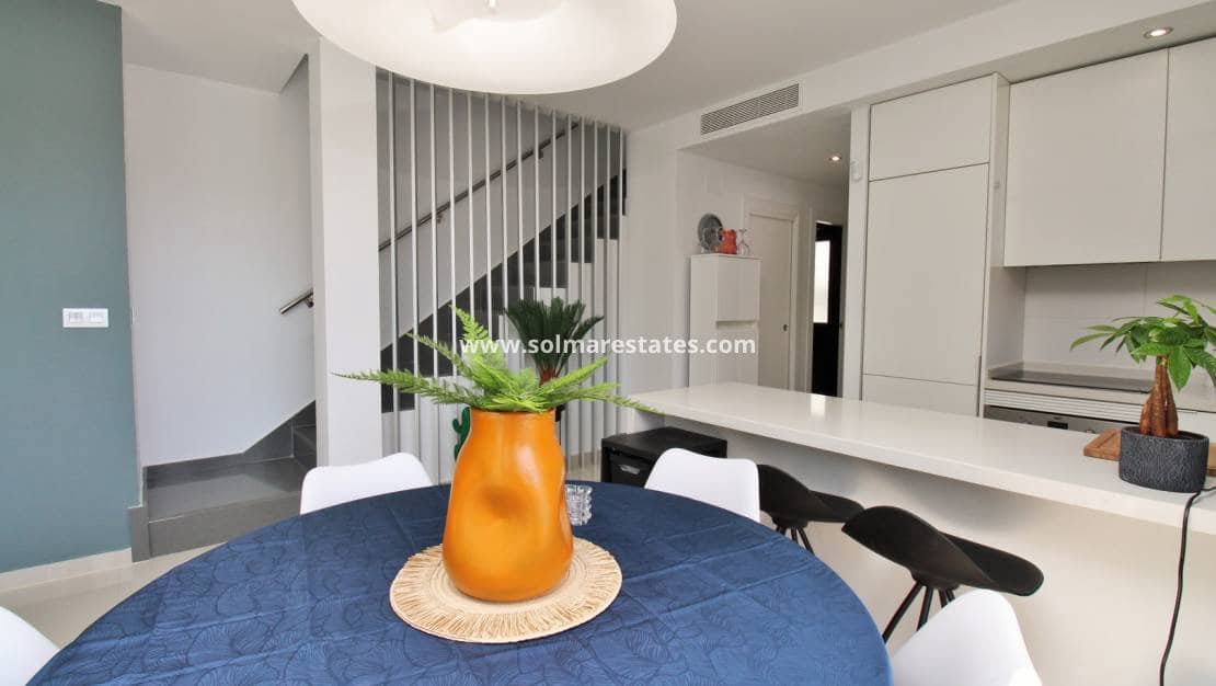 3 camera da letto Villa in vendita in Villamartin con piscina - 405.000 € (Rif: 8841867)