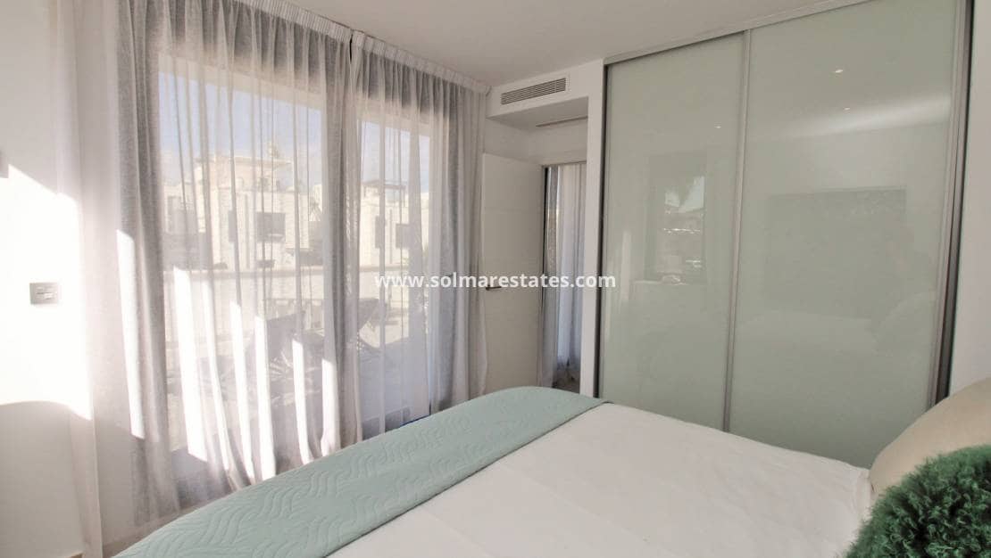 3 camera da letto Villa in vendita in Villamartin con piscina - 405.000 € (Rif: 8841867)