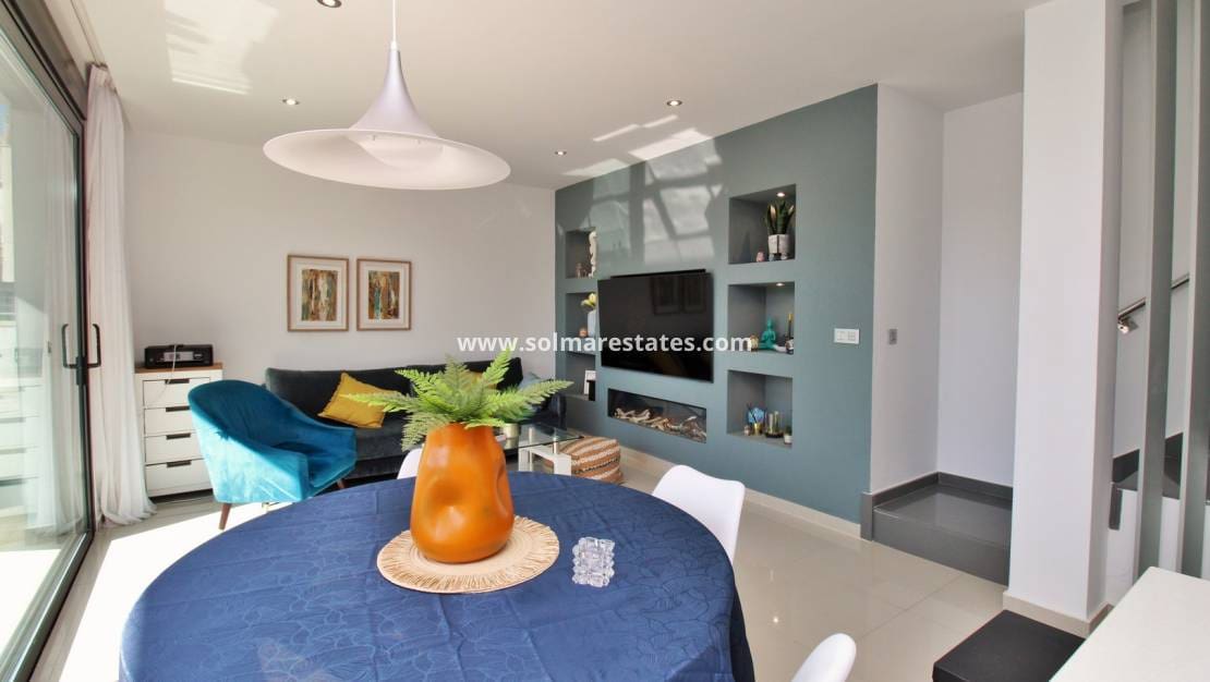 3 camera da letto Villa in vendita in Villamartin con piscina - 405.000 € (Rif: 8841867)