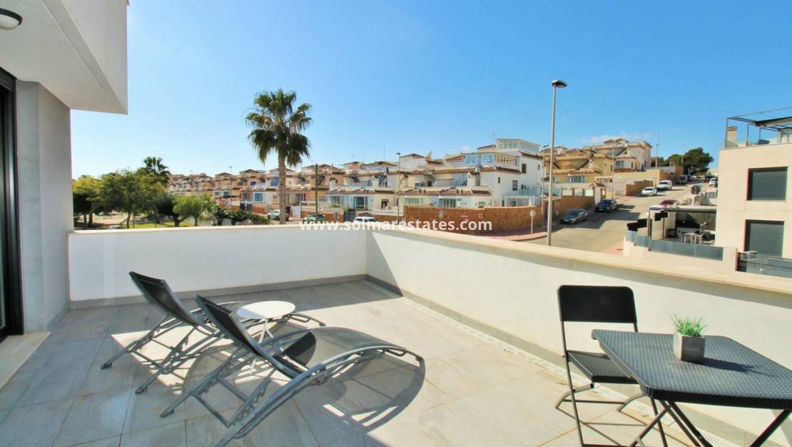 3 camera da letto Villa in vendita in Villamartin con piscina - 405.000 € (Rif: 8841867)