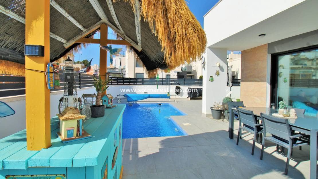 3 camera da letto Villa in vendita in Villamartin con piscina - 405.000 € (Rif: 8841867)