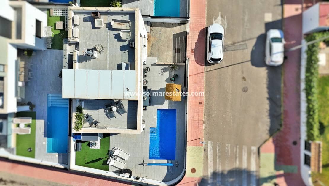 3 camera da letto Villa in vendita in Villamartin con piscina - 405.000 € (Rif: 8841867)