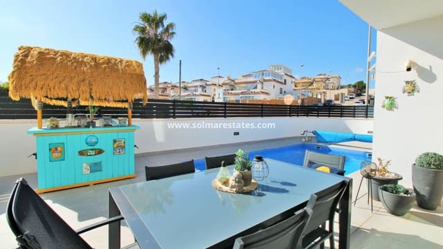 3 camera da letto Villa in vendita in Villamartin, Orihuela con piscina - 405.000 € (Rif: 8841867)