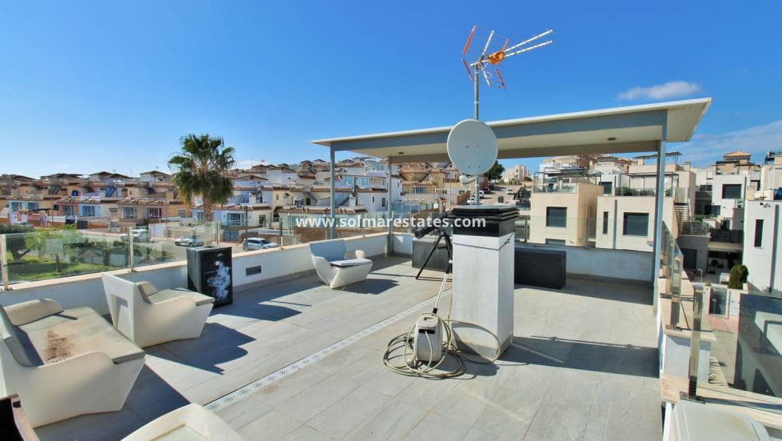3 camera da letto Villa in vendita in Villamartin con piscina - 405.000 € (Rif: 8841867)