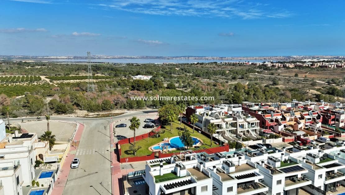 3 camera da letto Villa in vendita in Villamartin con piscina - 405.000 € (Rif: 8841867)