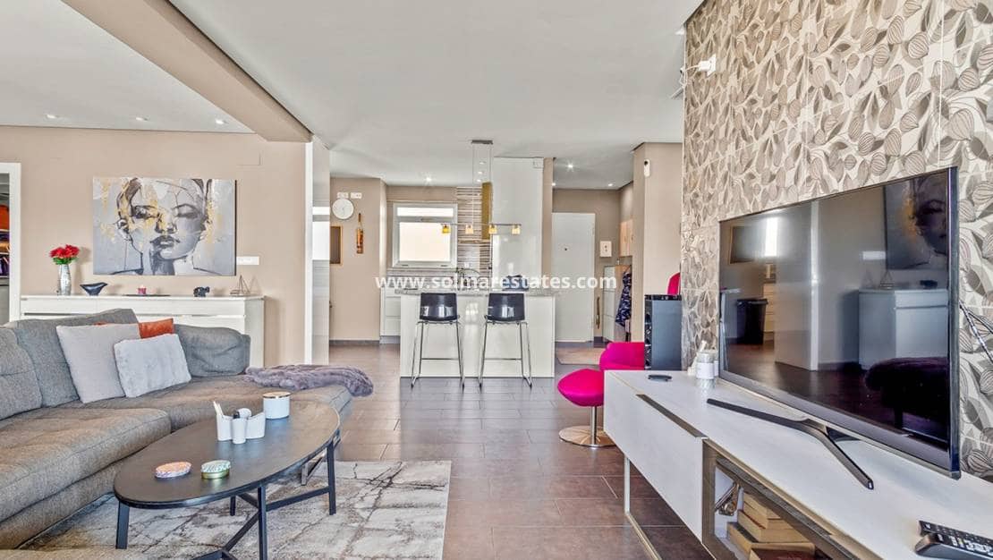 4 chambre Appartement à vendre à Villamartin avec piscine - 549 000 € (Ref: 8862114)