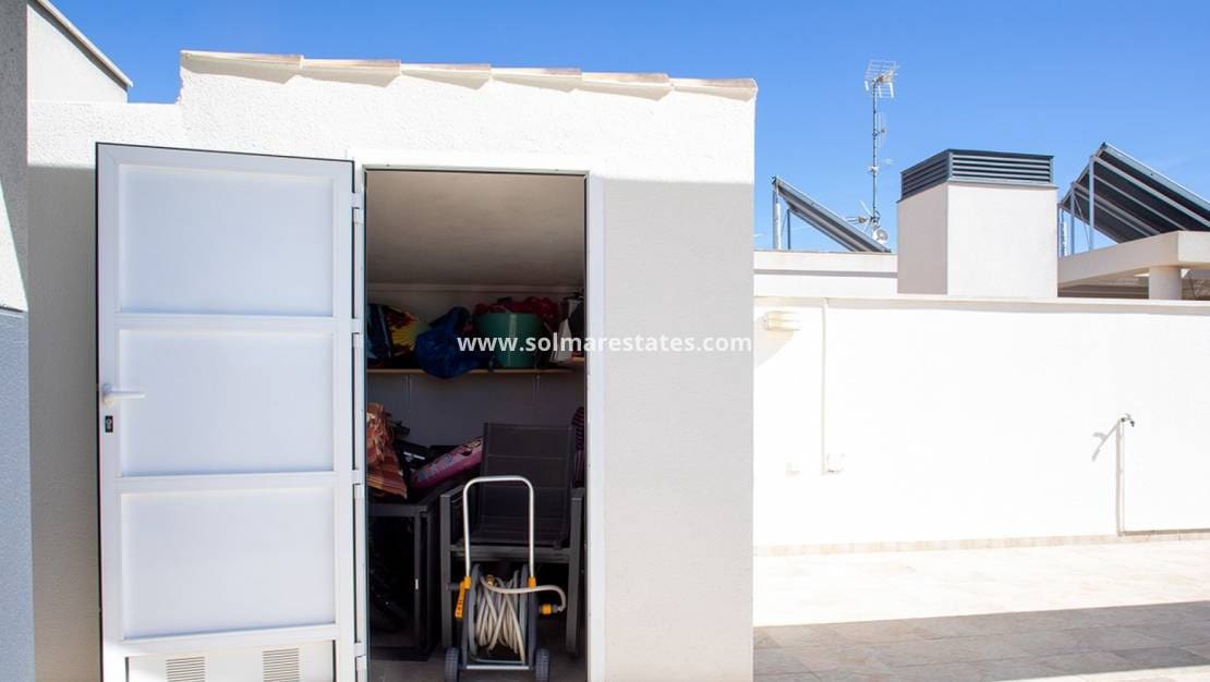 4 chambre Appartement à vendre à Villamartin avec piscine - 549 000 € (Ref: 8862114)