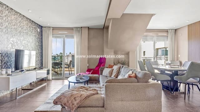 4 slaapkamer Appartement te koop in Villamartin, Orihuela met zwembad - € 549.000 (Ref: 8862114)
