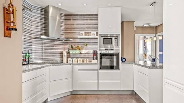 4 slaapkamer Appartement te koop in Villamartin, Orihuela met zwembad - € 549.000 (Ref: 8862114)