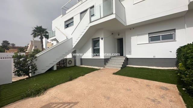 Apartamento de 2 habitaciones en Vistabella, Orihuela en venta con piscina - 235.000 € (Ref: 8885372)