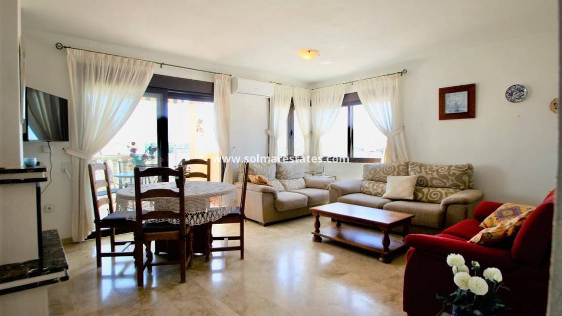 3 bedroom Apartment for sale in Villamartin with pool - € 235,000 (Ref: 8886839)