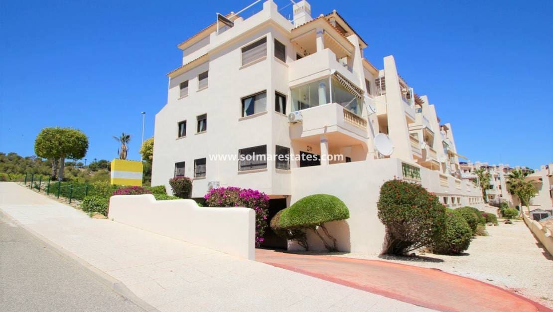 3 bedroom Apartment for sale in Villamartin with pool - € 235,000 (Ref: 8886839)