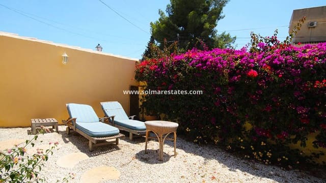 4 sypialnia Willa na sprzedaż w Villamartin, Orihuela z basenem - 345 000 € (Ref: 8891575)