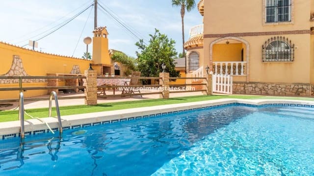 5 soveværelse Villa til salg i Playa Flamenca, Orihuela med swimmingpool - € 350.000 (Ref: 8900512)