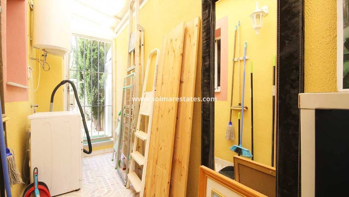 2 soverom Kjedet enebolig til salgs i Villamartin med svømmebasseng - € 165 000 (Ref: 8910669)