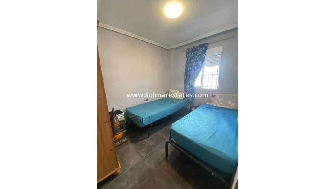 5 slaapkamer Villa te koop in La Zenia met zwembad - € 365.000 (Ref: 8915781)