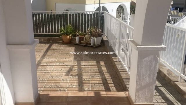 3 slaapkamer Halfvrijstaande villa te koop in Villamartin, Orihuela met zwembad - € 175.000 (Ref: 8921874)