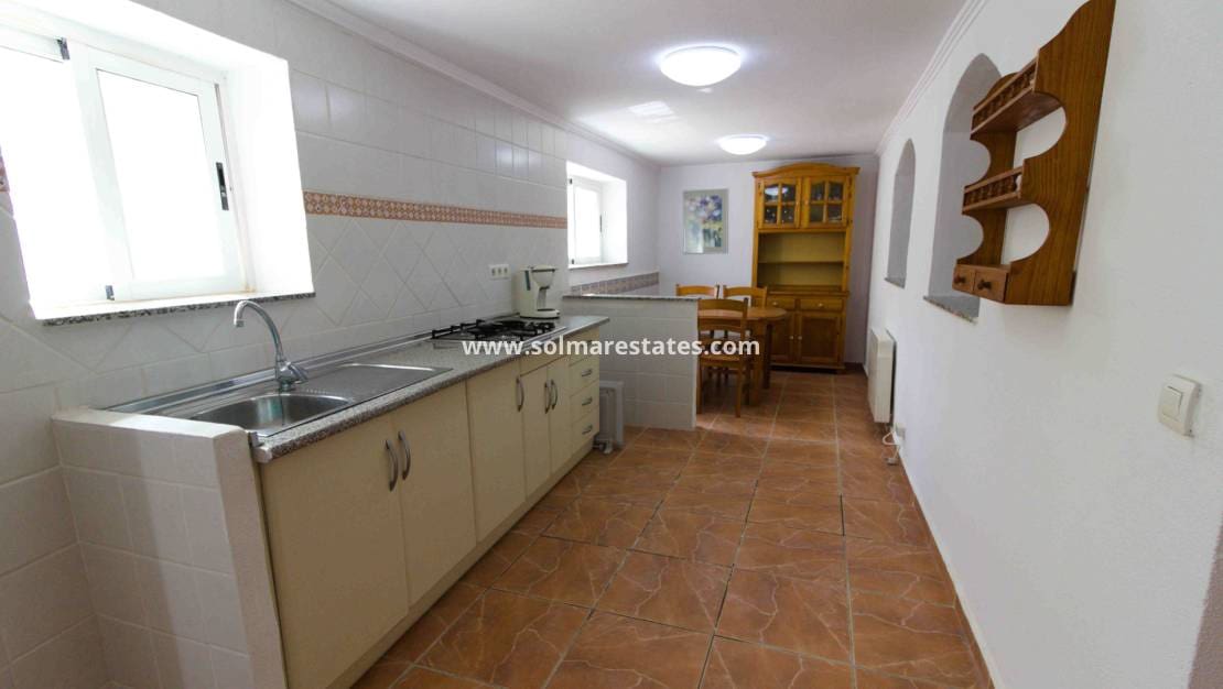 5 quarto Moradia para venda em La Marquesa com piscina - 559 000 € (Ref: 8966768)