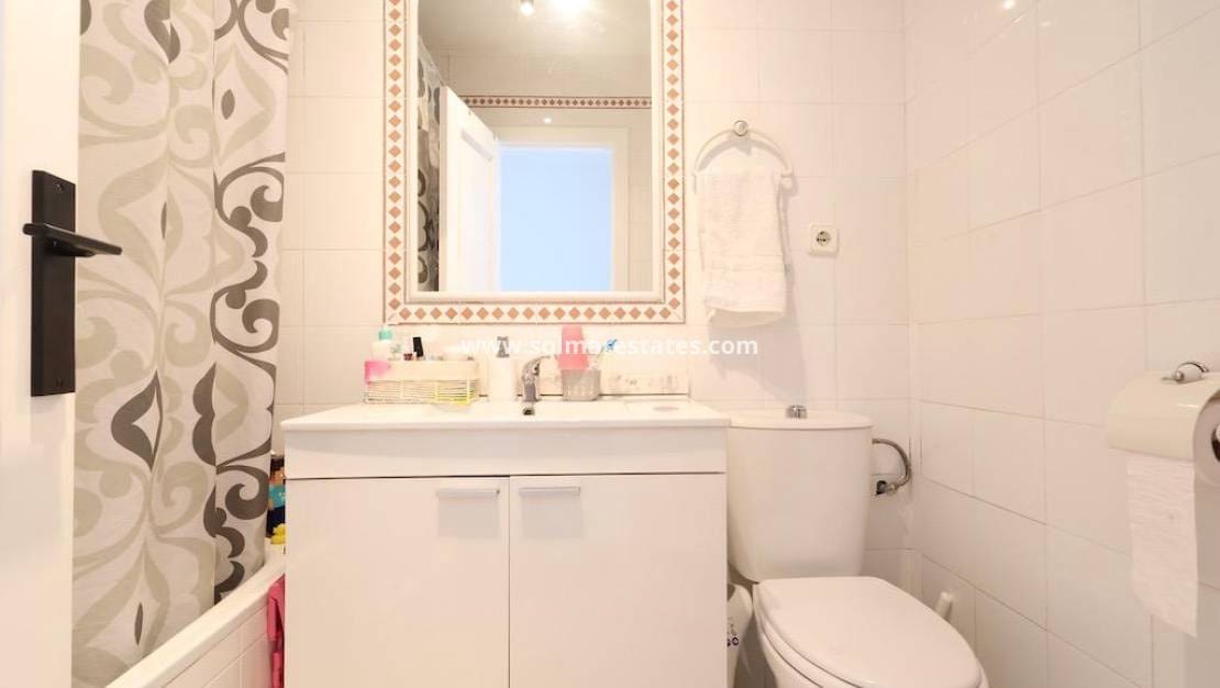 2 quarto Casa em Banda para venda em Torre de la Horadada com piscina - 234 900 € (Ref: 8987753)