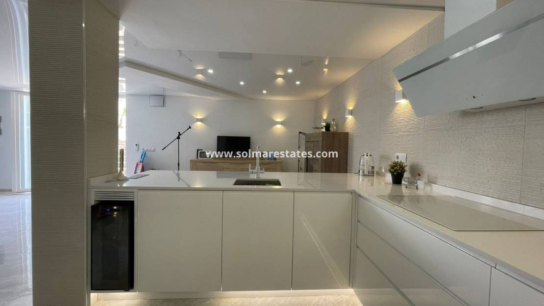 Chalet de 3 habitaciones en Los Altos en venta con piscina - 349.000 € (Ref: 8993265)