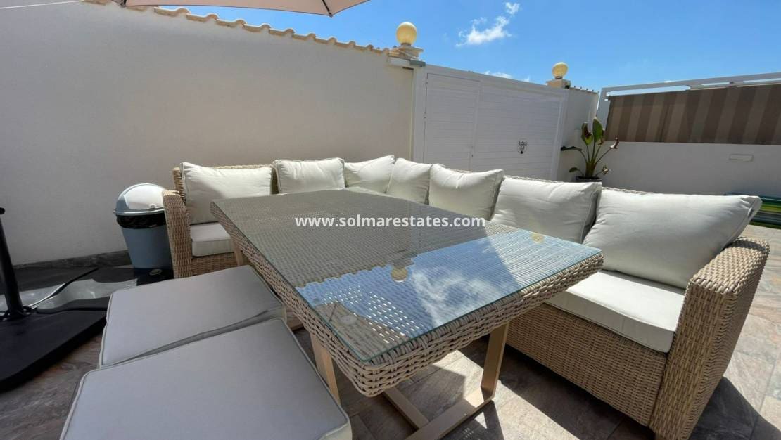 Chalet de 3 habitaciones en Los Altos en venta con piscina - 349.000 € (Ref: 8993265)