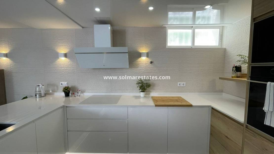 Chalet de 3 habitaciones en Los Altos en venta con piscina - 349.000 € (Ref: 8993265)