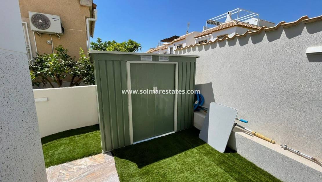 Chalet de 3 habitaciones en Los Altos en venta con piscina - 349.000 € (Ref: 8993265)