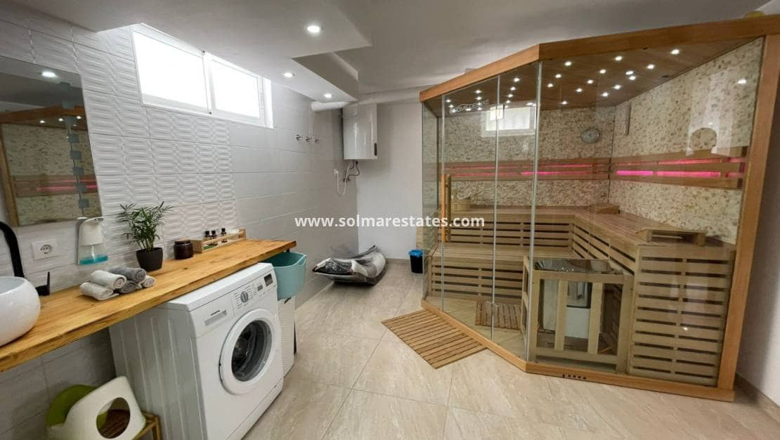 Chalet de 3 habitaciones en Los Altos en venta con piscina - 349.000 € (Ref: 8993265)