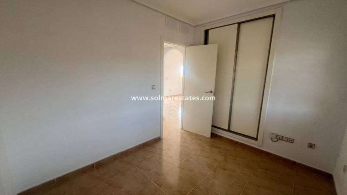2 slaapkamer Appartement te koop in Villamartin met zwembad - € 134.995 (Ref: 9005981)