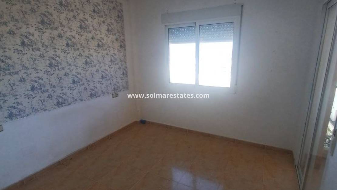 2 slaapkamer Appartement te koop in Villamartin met zwembad - € 134.995 (Ref: 9005981)