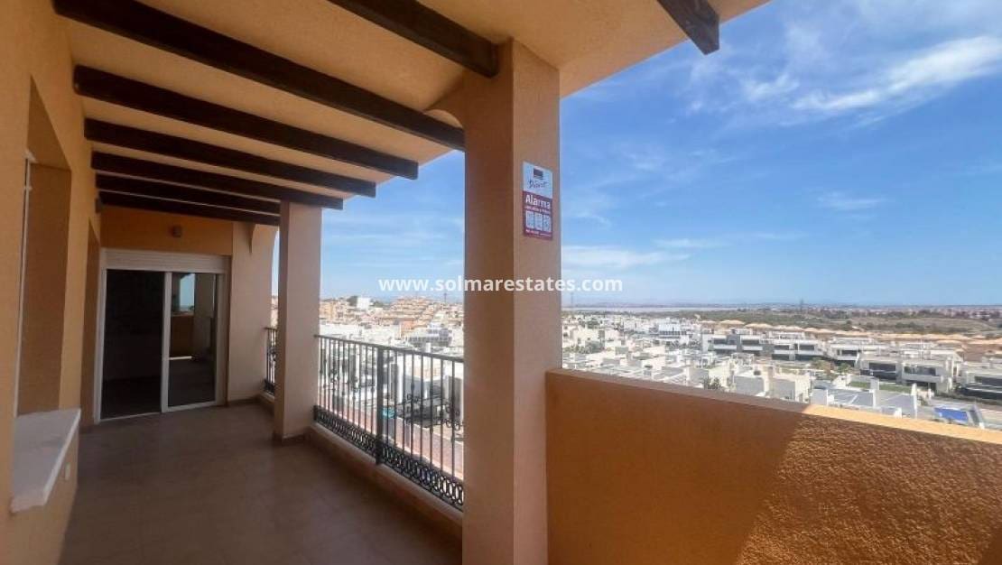 2 slaapkamer Appartement te koop in Villamartin met zwembad - € 134.995 (Ref: 9005981)