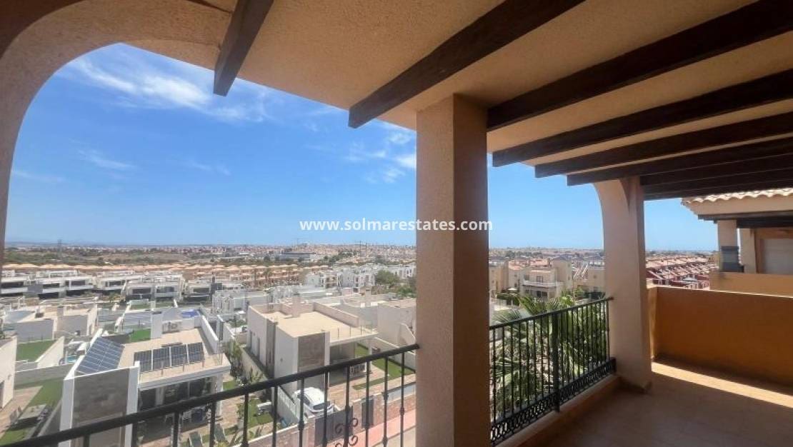 2 slaapkamer Appartement te koop in Villamartin met zwembad - € 134.995 (Ref: 9005981)
