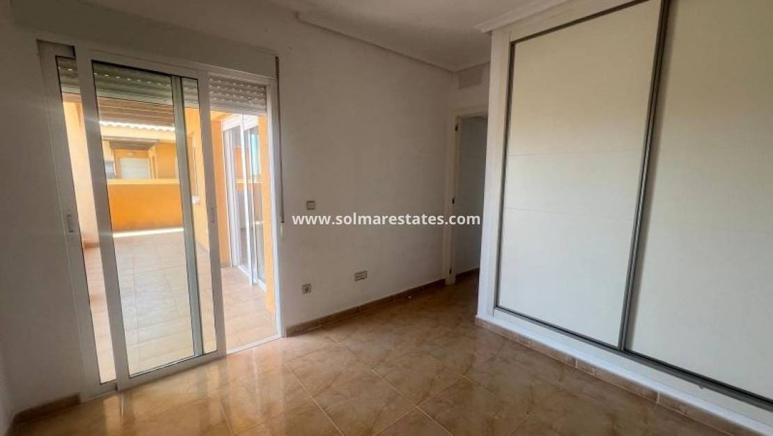 2 slaapkamer Appartement te koop in Villamartin met zwembad - € 134.995 (Ref: 9005981)