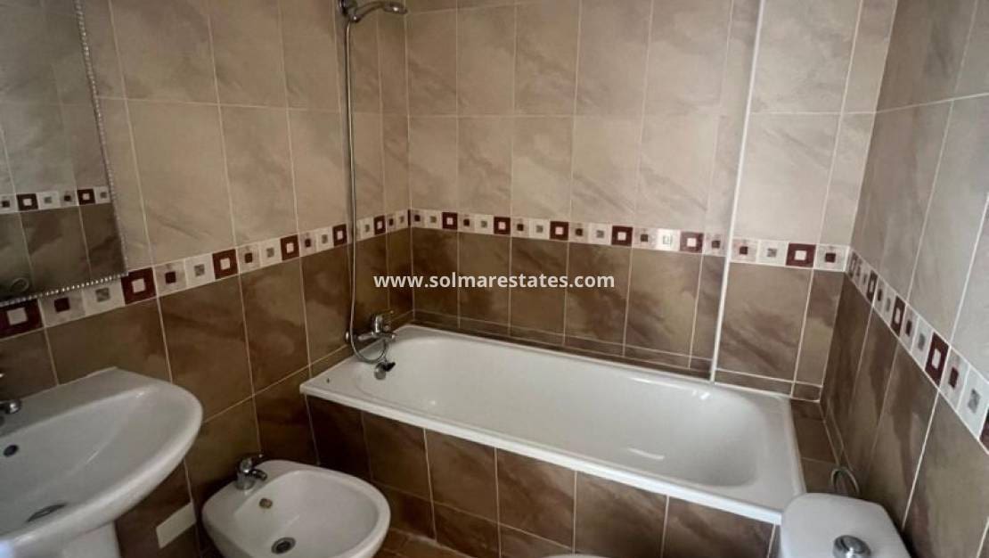 2 slaapkamer Appartement te koop in Villamartin met zwembad - € 134.995 (Ref: 9005981)