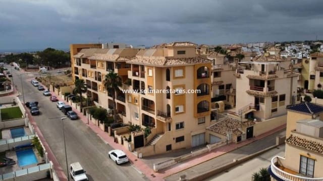 2 slaapkamer Appartement te koop in Villamartin, Orihuela met zwembad - € 134.995 (Ref: 9005981)