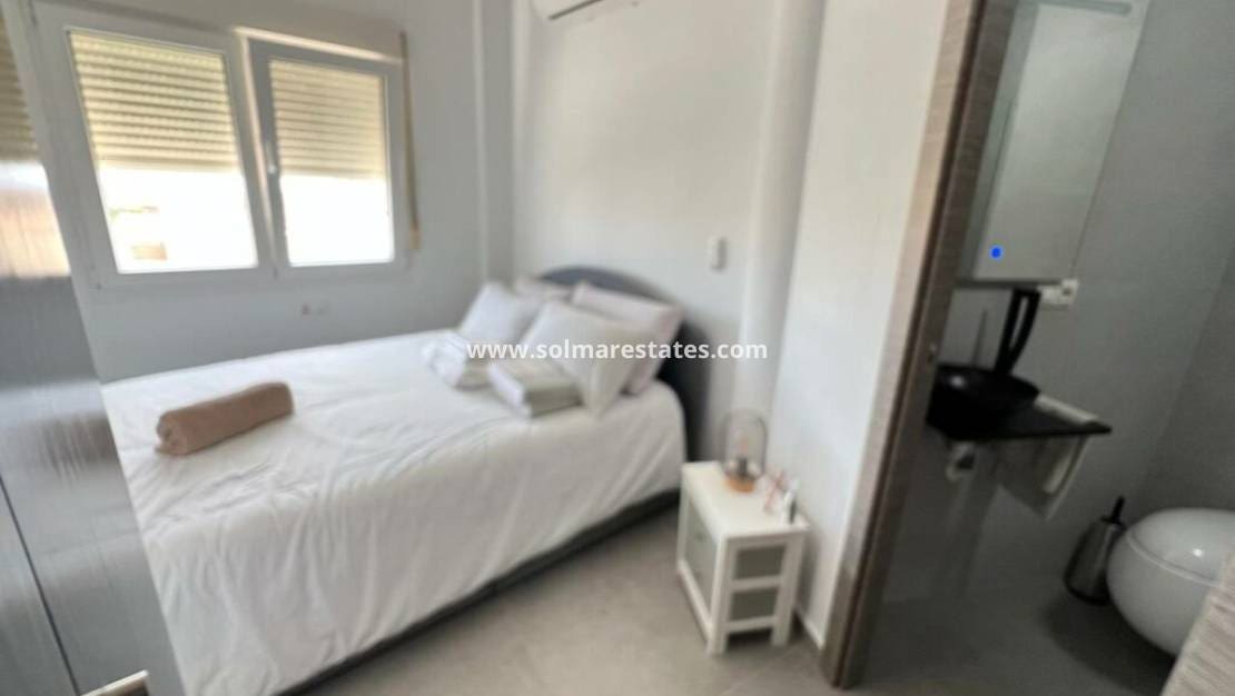 4 camera da letto Appartamento in vendita in Villamartin con piscina - 359.000 € (Rif: 9015887)