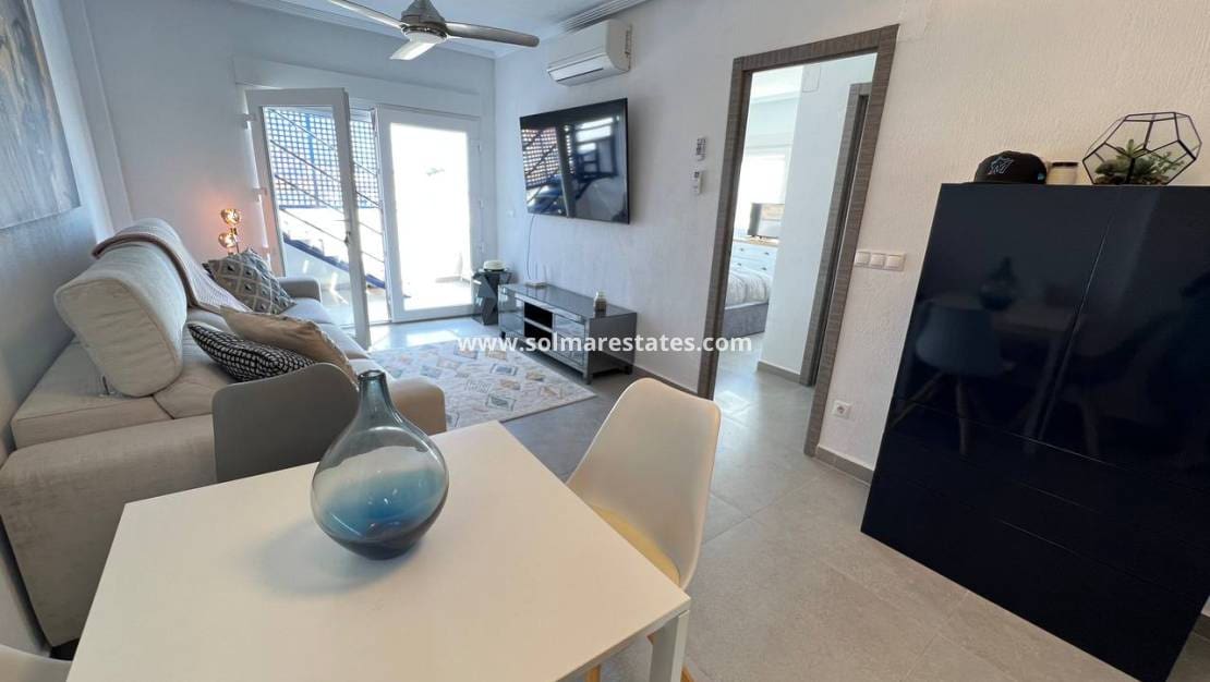 4 camera da letto Appartamento in vendita in Villamartin con piscina - 359.000 € (Rif: 9015887)