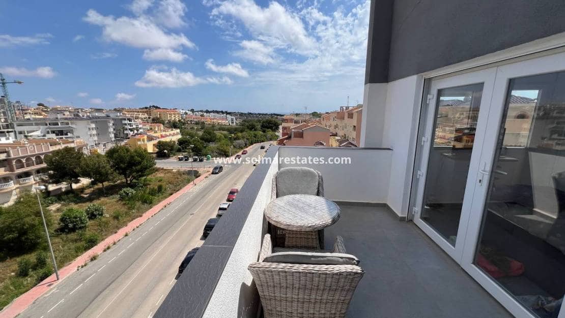 4 camera da letto Appartamento in vendita in Villamartin con piscina - 359.000 € (Rif: 9015887)