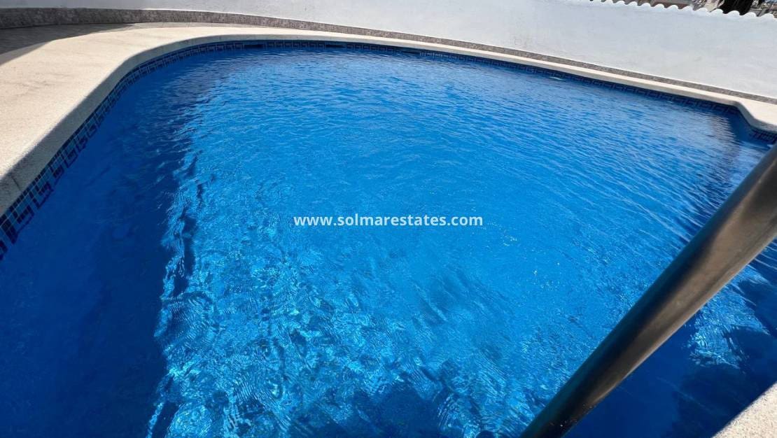 4 camera da letto Appartamento in vendita in Villamartin con piscina - 359.000 € (Rif: 9015887)