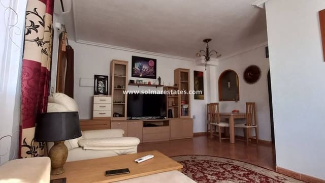 3 bedroom Semi-detached Villa for sale in Los Montesinos with pool - € 178,000 (Ref: 9023860)