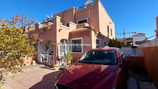 3 bedroom Semi-detached Villa for sale in Los Montesinos with pool - € 178,000 (Ref: 9023860)